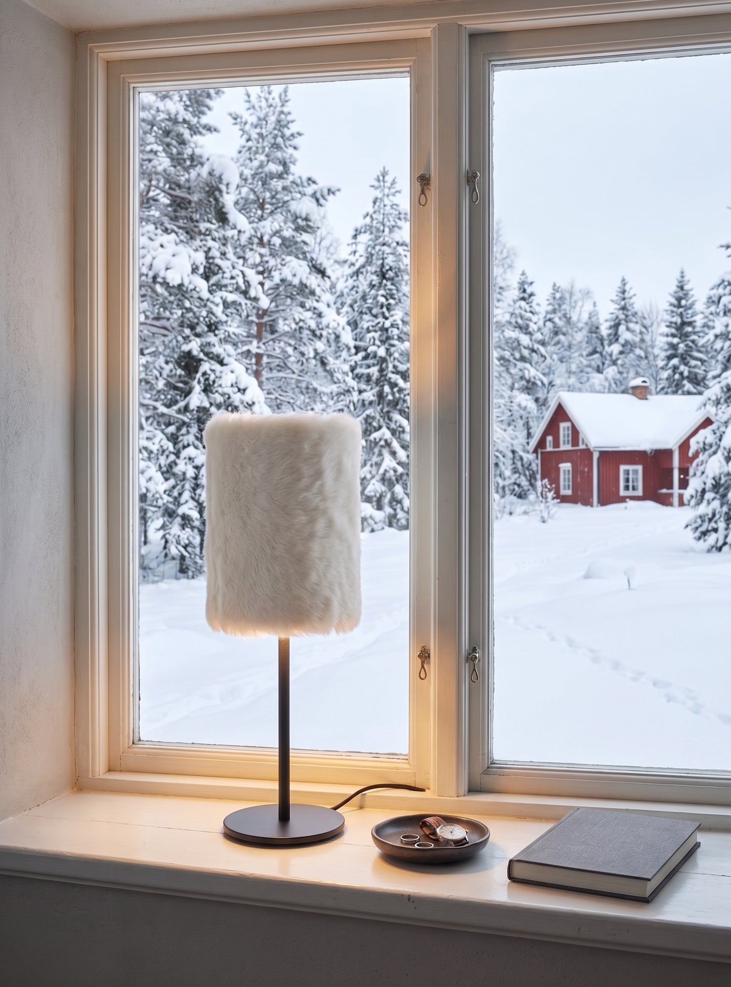 Alpenglow - Table Lamp Sheepskin
